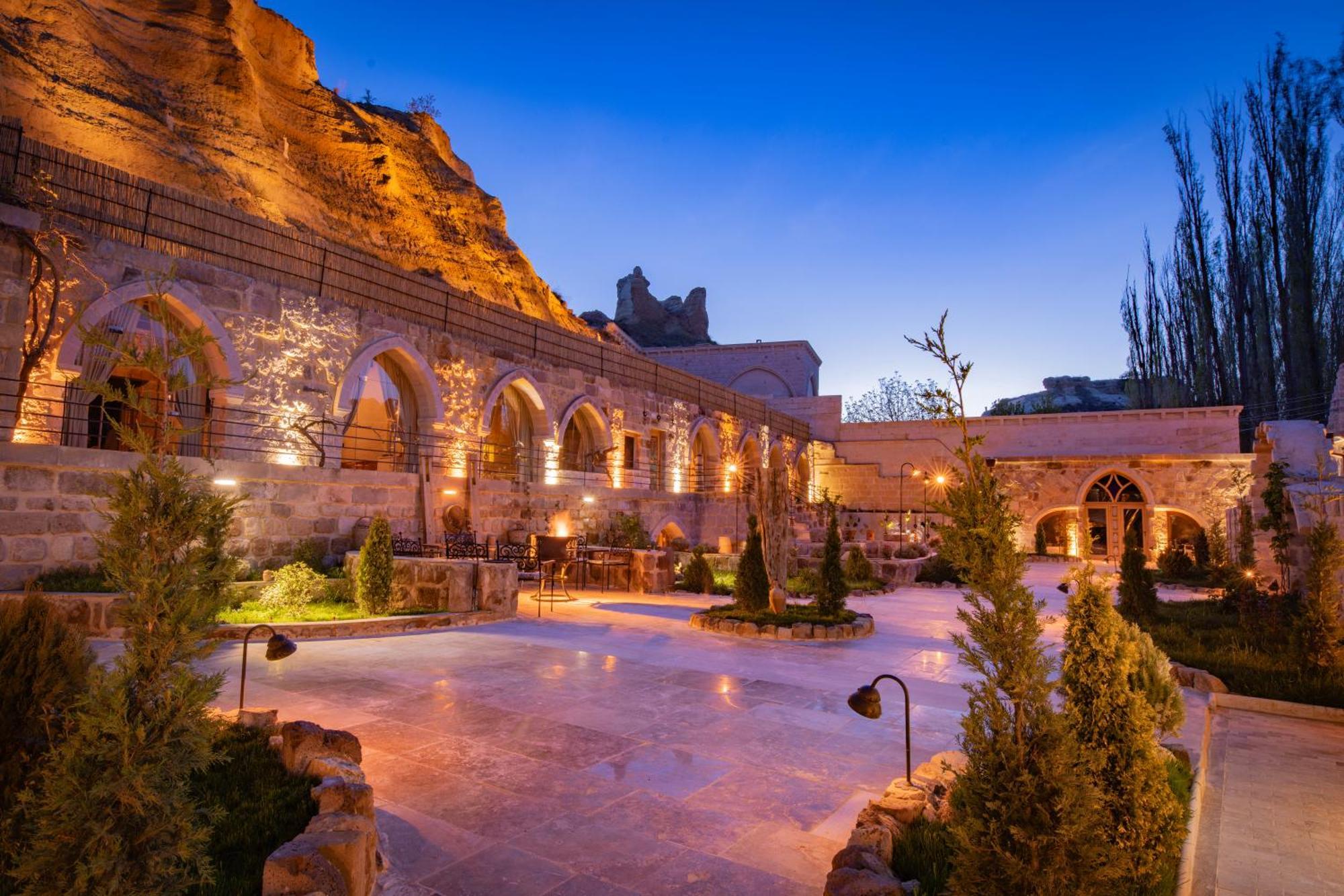 Sur Cave Hotel Ürgüp Bagian luar foto