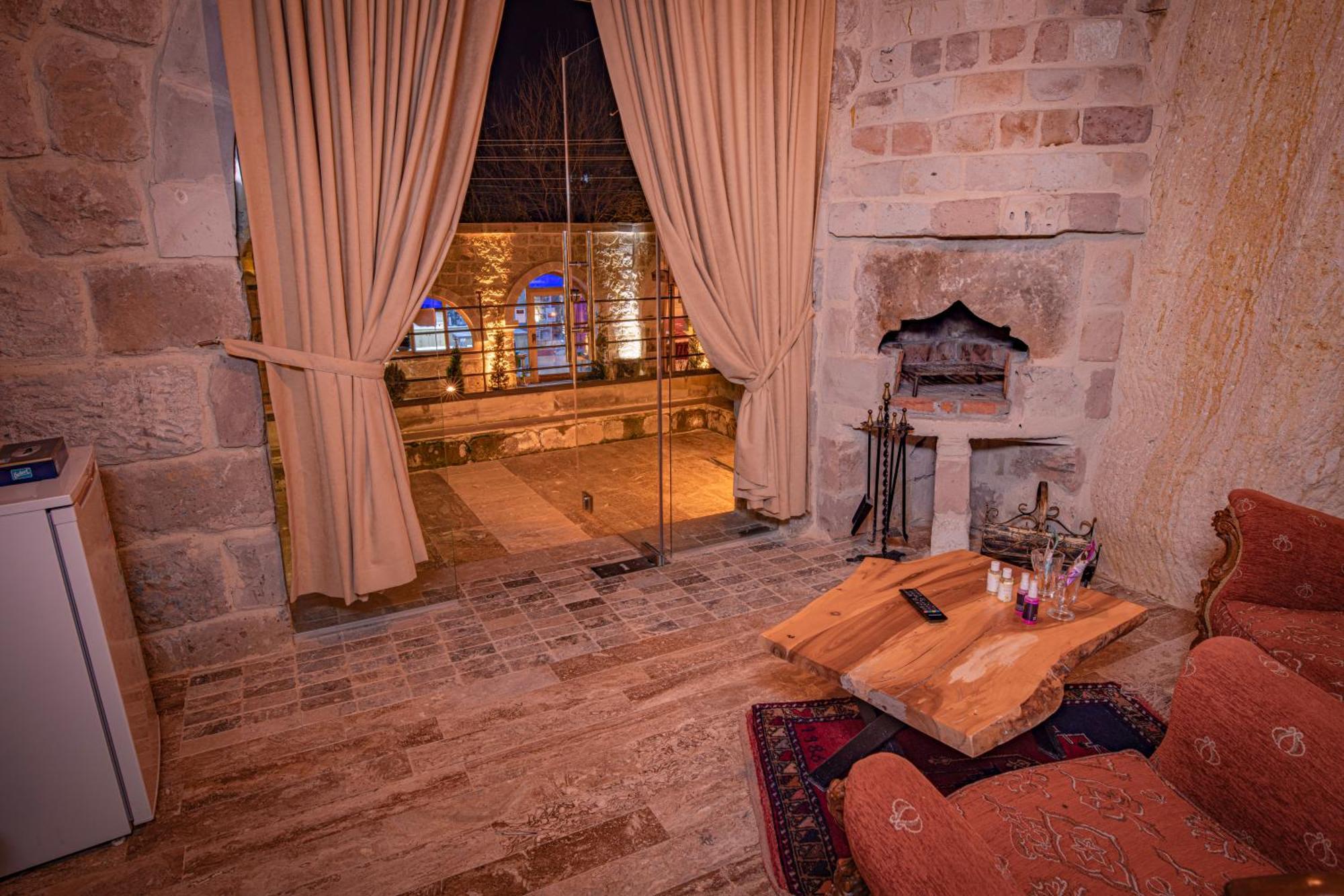 Sur Cave Hotel Ürgüp Bagian luar foto