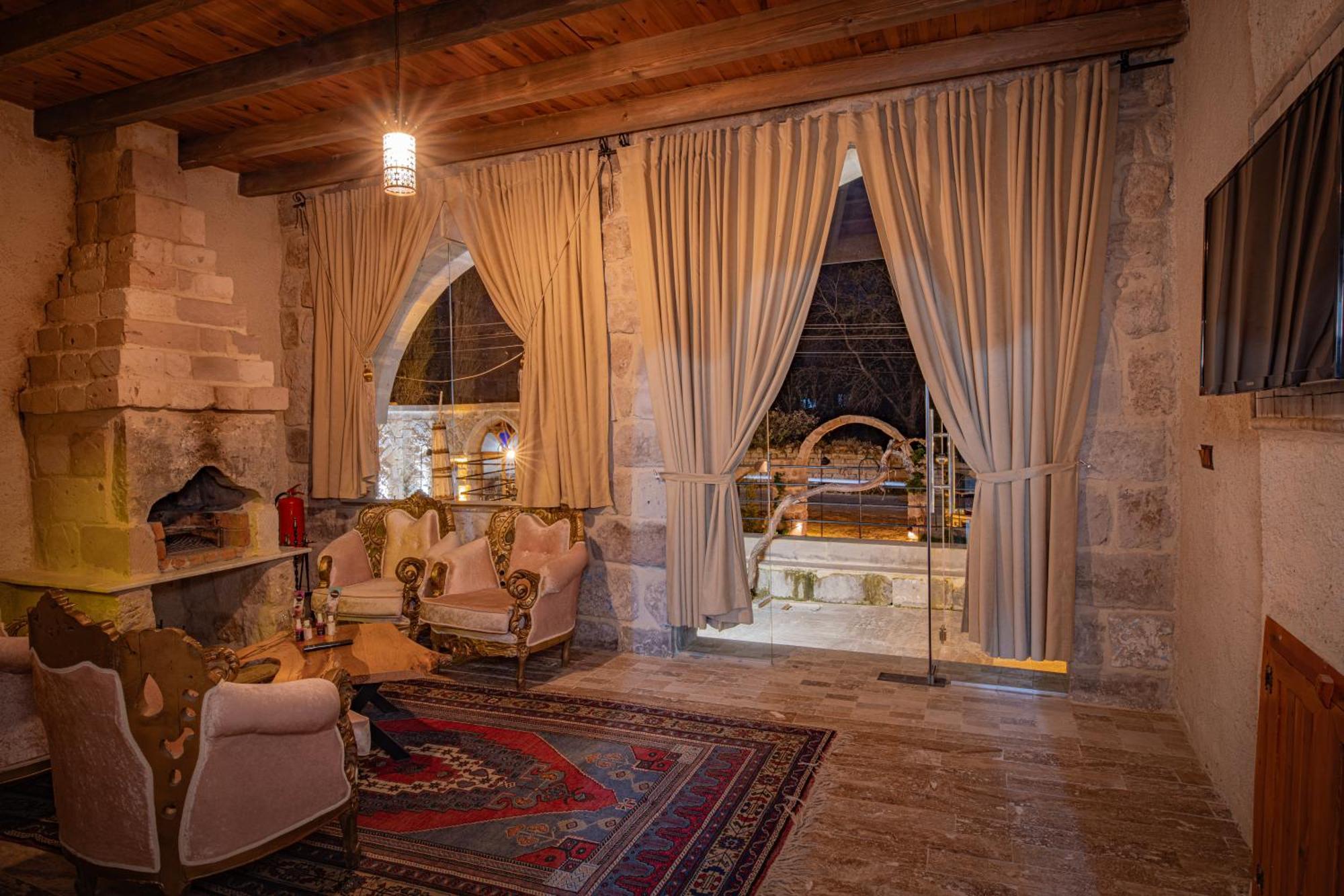 Sur Cave Hotel Ürgüp Bagian luar foto